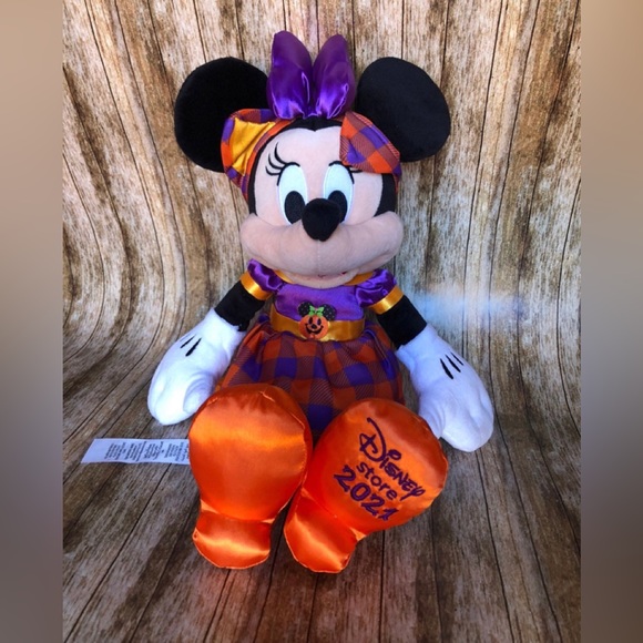 2021 Minnie Mouse Halloween Plush - Picture 1 of 5
